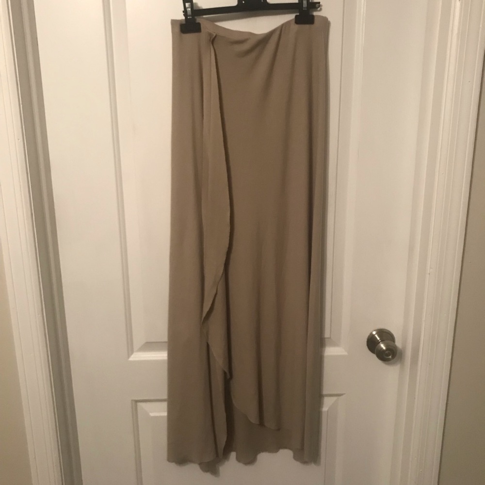 NEW w/o tags BCBG Maxi Skirt w/ side slit XS